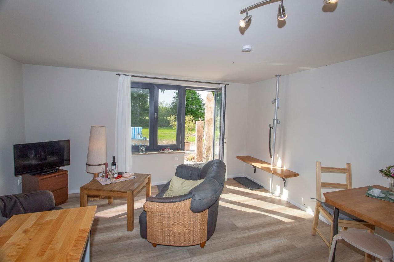 Strandgut Und Feuerstein Gustow  Exterior photo